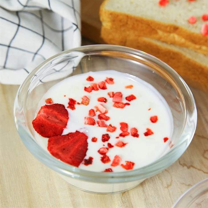 So Natural Freeze Dried Strawberries